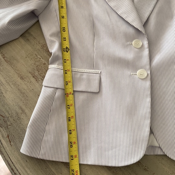Tahari soft bluish grey striped cotton lined blazer - Picture 13 of 13
